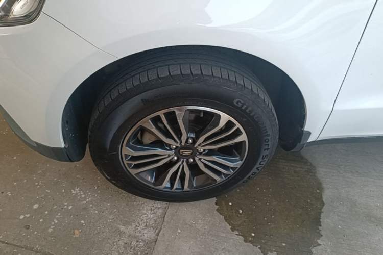 Used Geely Auto Vision X6 2016 1.8L Manual Luxury Model Left Front Wheel Hub