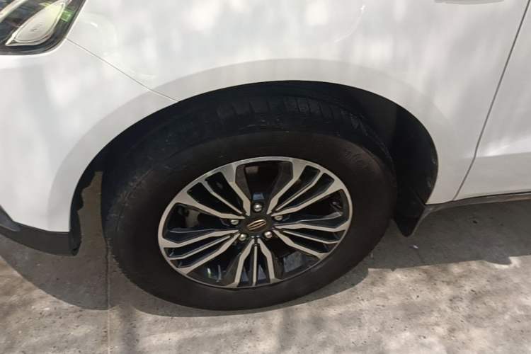 Used Geely Auto Vision X6 2016 1.3T CVT Flagship Model Left Front Wheel Hub