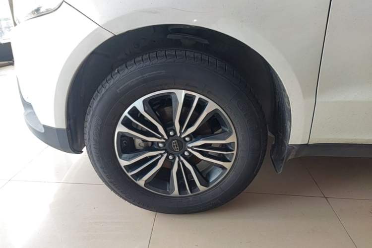 Used Geely Auto Vision X6 2016 1.3T CVT Flagship Model Left Front Wheel Hub