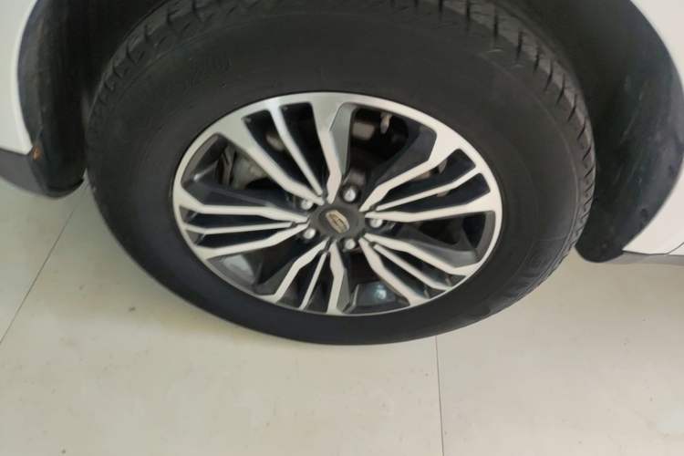 Used Geely Auto Vision X6 2016 1.3T CVT Flagship Model Left Front Wheel Hub