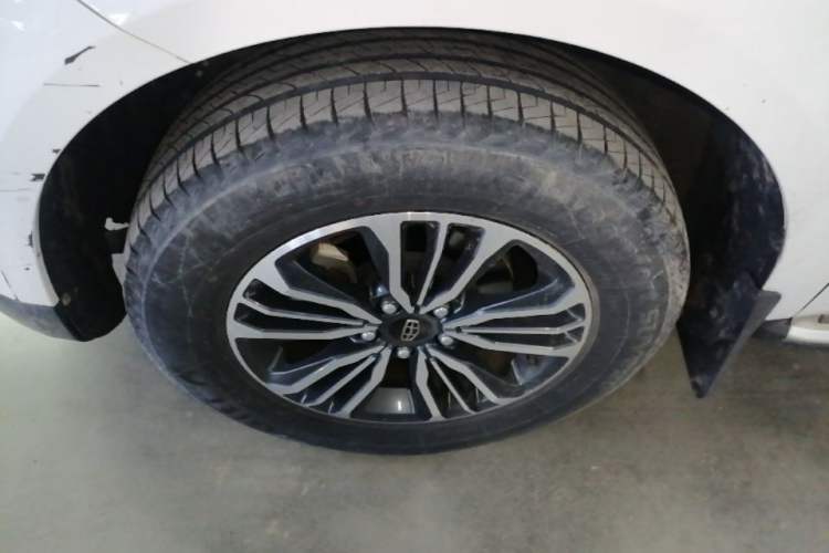 Used Geely Auto Vision X6 2016 1.8L Manual Luxury Model Left Front Wheel Hub