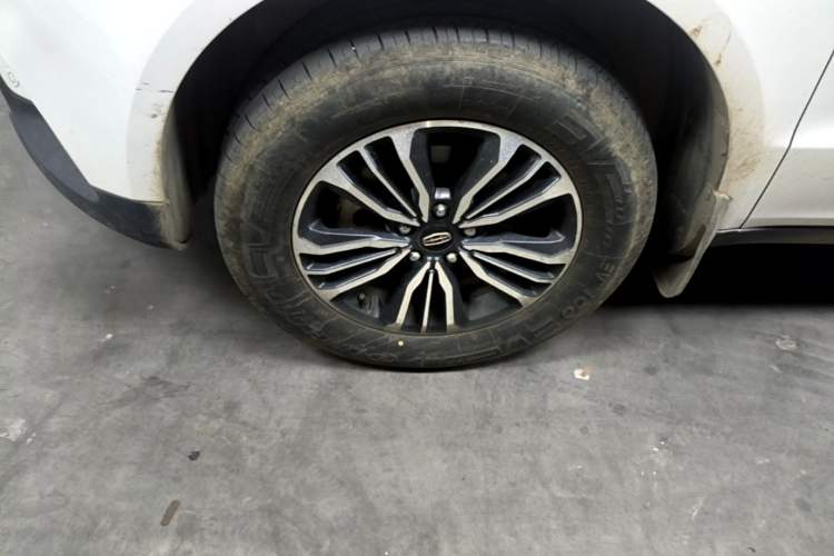 Used Geely Auto Vision X6 2016 1.8L Manual Luxury Model Left Front Wheel Hub