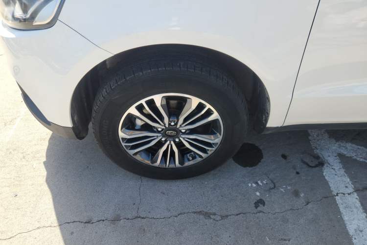 Used Geely Auto Vision X6 2016 1.3T CVT Flagship Model Left Front Wheel Hub