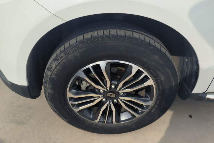 Used Geely Auto Vision X6 2016 1.3T CVT Flagship Model Left Front Wheel Hub