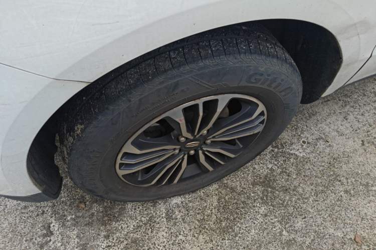 Used Geely Auto Vision X6 2016 1.3T CVT Luxury Model Left Front Wheel Hub