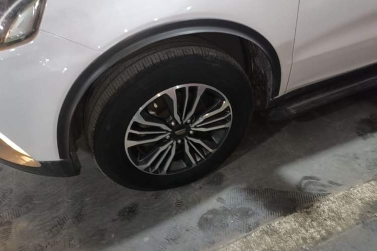 Used Geely Auto Vision X6 2016 1.8L Manual Luxury Model Left Front Wheel Hub
