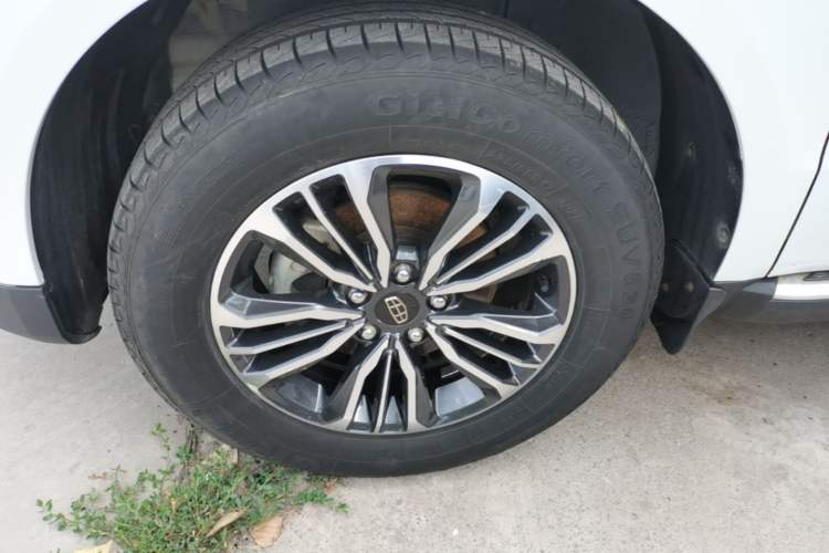 Used Geely Auto Vision X6 2016 1.8L Manual Luxury Model Left Front Wheel Hub