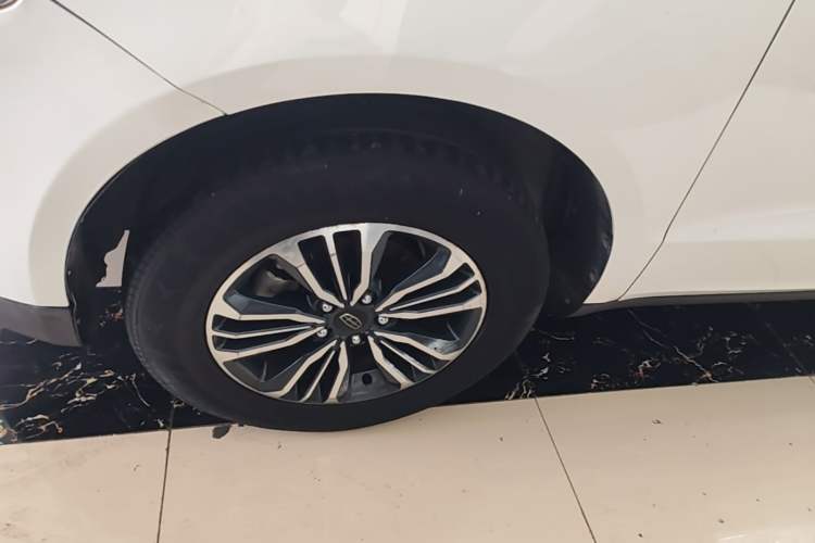 Used Geely Auto Vision X6 2016 1.3T CVT Luxury Model Left Front Wheel Hub