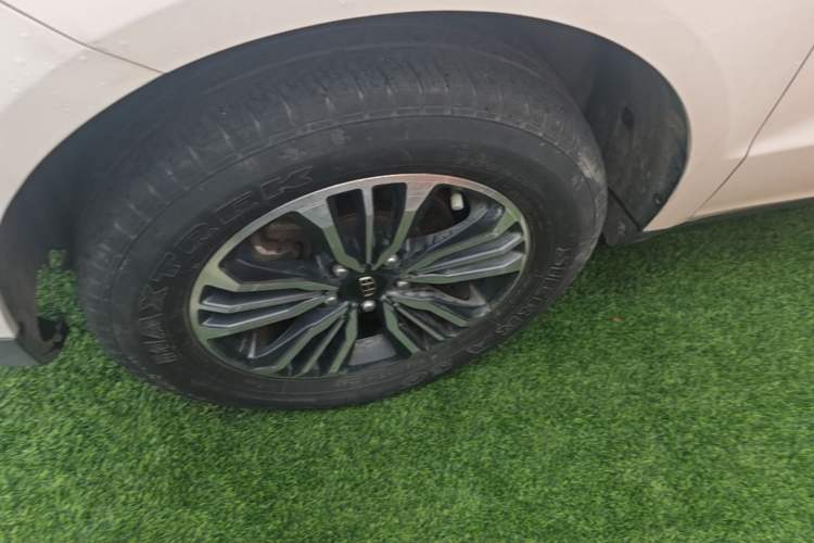 Used Geely Auto Vision X6 2016 1.3T CVT Luxury Model Left Front Wheel Hub