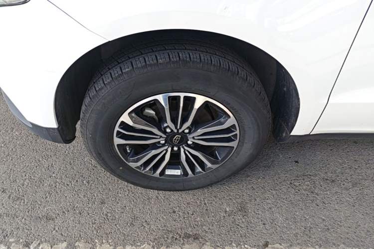 Used Geely Auto Vision X6 2016 1.3T CVT Flagship Model Left Front Wheel Hub