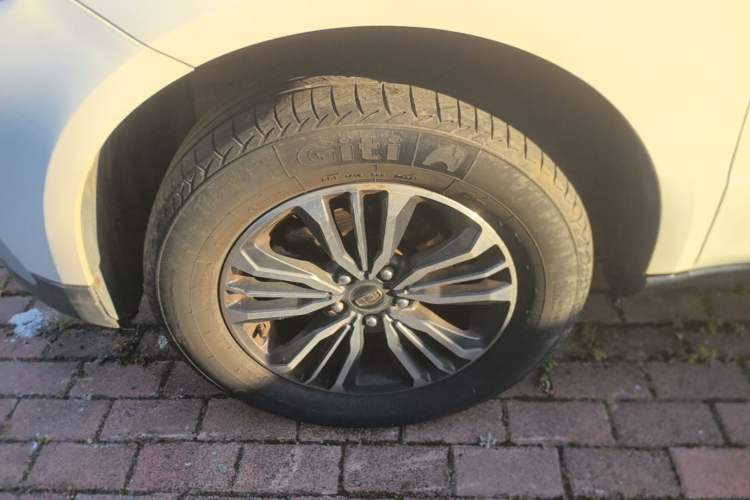 Used Geely Auto Vision X6 2016 1.8L Manual Luxury Model Left Front Wheel Hub