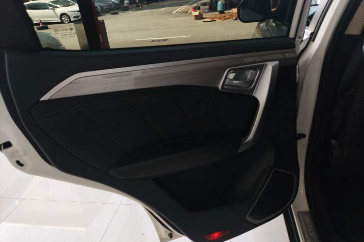 Used Geely Auto Vision X6 2016 1.3T CVT Luxury Model Left Rear Door Interior