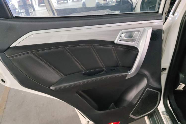 Used Geely Auto Vision X6 2016 1.3T CVT Flagship Model Left Rear Door Interior