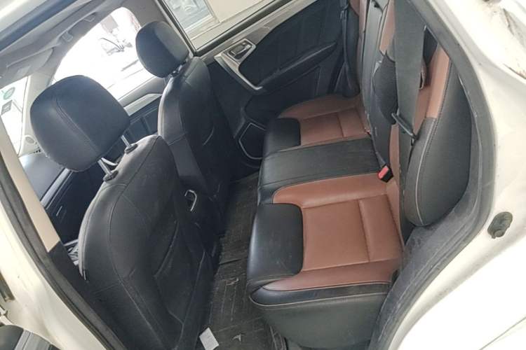 Used Geely Auto Vision X6 2016 1.3T CVT Flagship Model Left Rear Seat