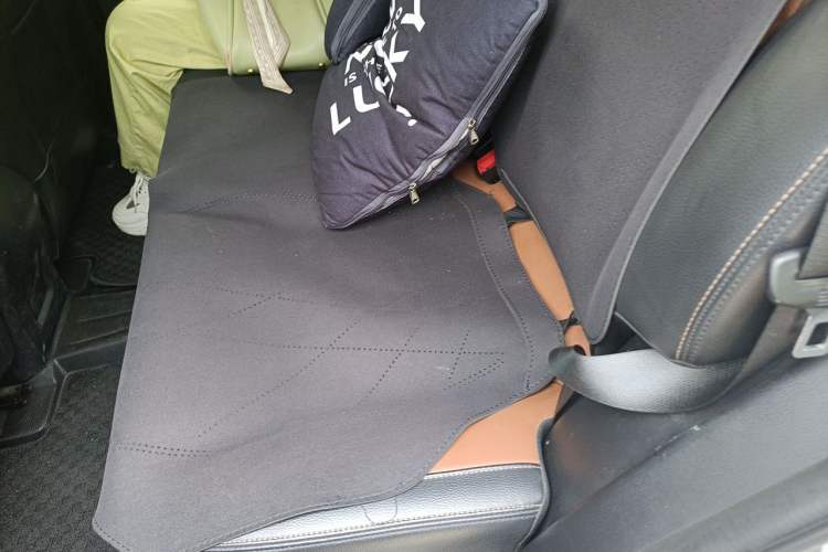 Used Geely Auto Vision X6 2016 1.3T CVT Flagship Model Left Rear Seat
