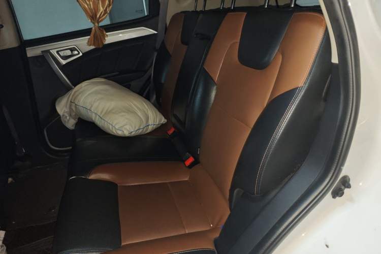 Used Geely Auto Vision X6 2016 1.3T CVT Flagship Model Left Rear Seat