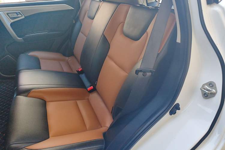 Used Geely Auto Vision X6 2016 1.3T CVT Luxury Model Left Rear Seat