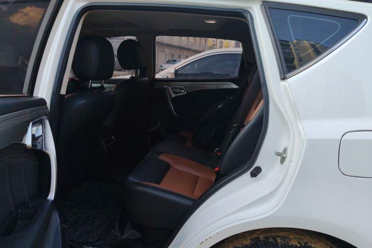 Used Geely Auto Vision X6 2016 1.3T CVT Flagship Model Left Rear Seat