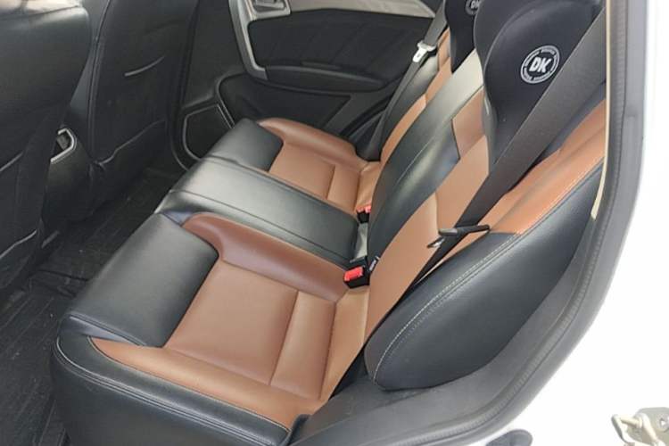 Used Geely Auto Vision X6 2016 1.3T CVT Luxury Model Left Rear Seat