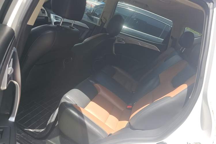 Used Geely Auto Vision X6 2016 1.3T CVT Luxury Model Left Rear Seat