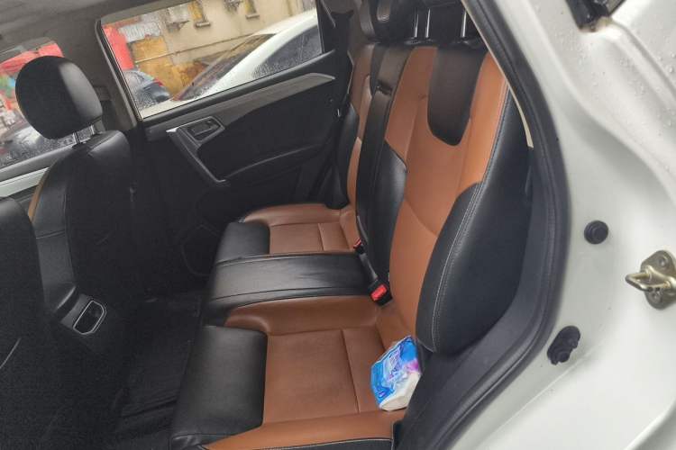 Used Geely Auto Vision X6 2016 1.3T CVT Flagship Model Left Rear Seat