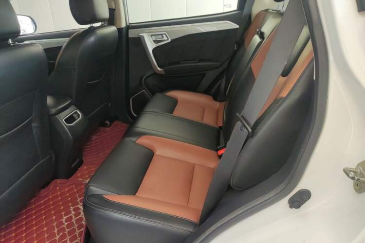 Used Geely Auto Vision X6 2016 1.3T CVT Flagship Model Left Rear Seat
