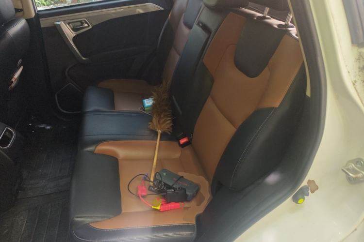 Used Geely Auto Vision X6 2016 1.3T CVT Flagship Model Left Rear Seat
