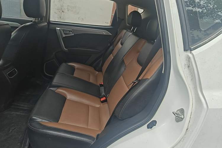 Used Geely Auto Vision X6 2016 1.3T CVT Luxury Model Left Rear Seat