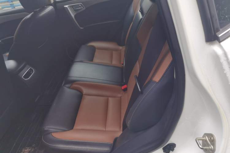 Used Geely Auto Vision X6 2016 1.3T CVT Flagship Model Left Rear Seat