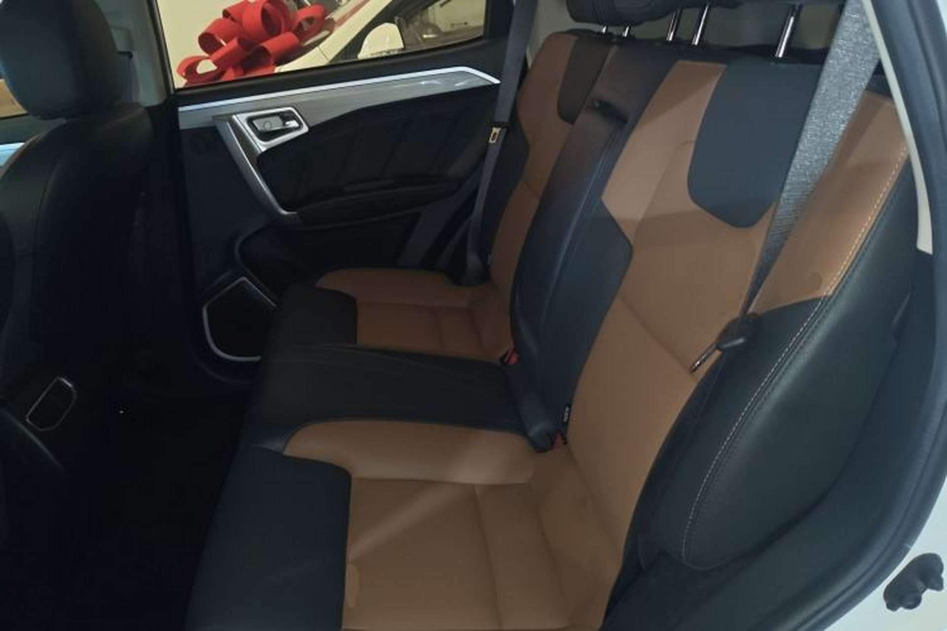 Used Geely Auto Vision X6 2016 1.3T CVT Flagship Model Left Rear Seat