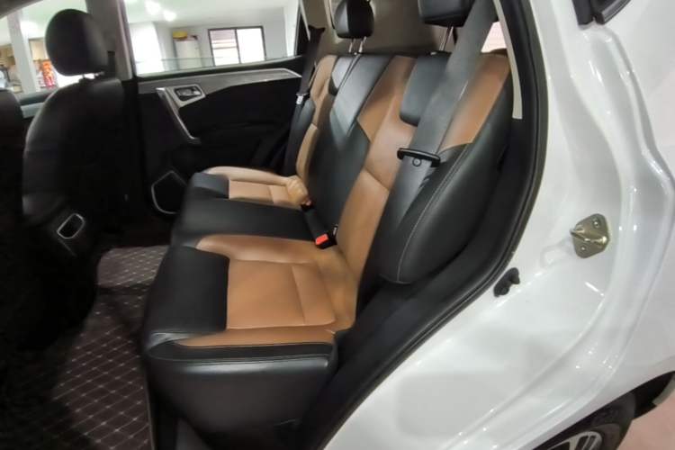 Used Geely Auto Vision X6 2016 1.3T CVT Luxury Model Left Rear Seat
