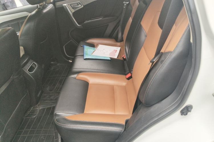 Used Geely Auto Vision X6 2016 1.3T CVT Flagship Model Left Rear Seat