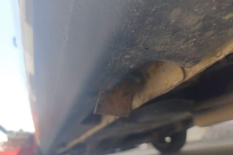 Used Geely Auto Vision X6 2016 1.3T CVT Flagship Model Left Side Sill
