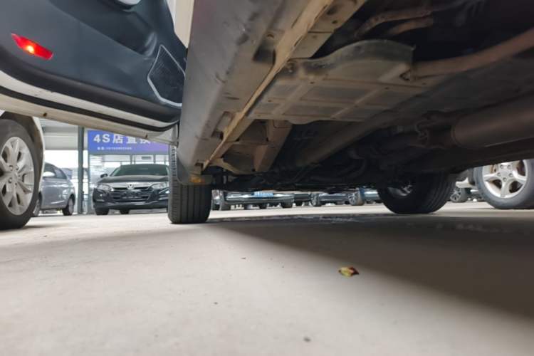 Used Geely Auto Vision X6 2016 1.8L Manual Luxury Model Left Side Sill