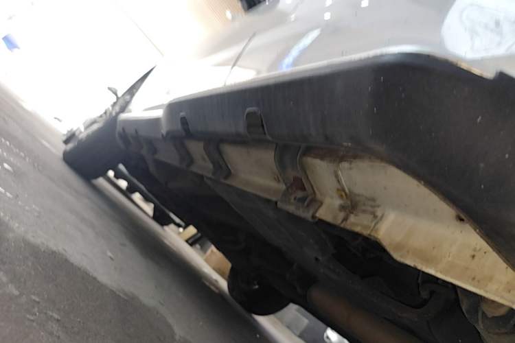 Used Geely Auto Vision X6 2016 1.8L Manual Luxury Model Left Side Sill