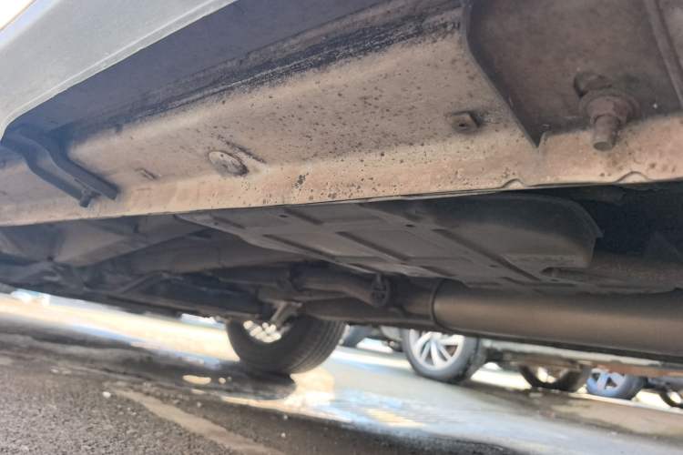 Used Geely Auto Vision X6 2016 1.3T CVT Luxury Model Left Side Sill