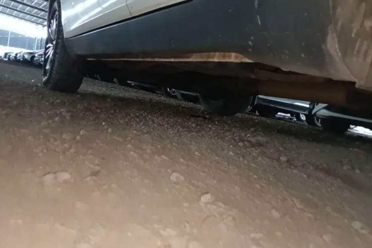 Used Geely Auto Vision X6 2016 1.3T CVT Luxury Model Left Side Sill