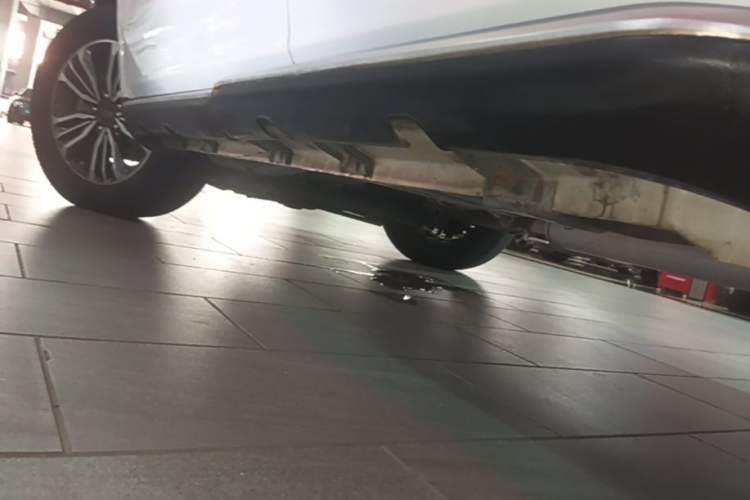 Used Geely Auto Vision X6 2016 1.3T CVT Luxury Model Left Side Sill