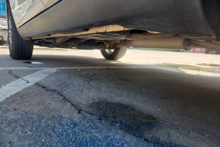 Used Geely Auto Vision X6 2016 1.3T CVT Flagship Model Left Side Sill