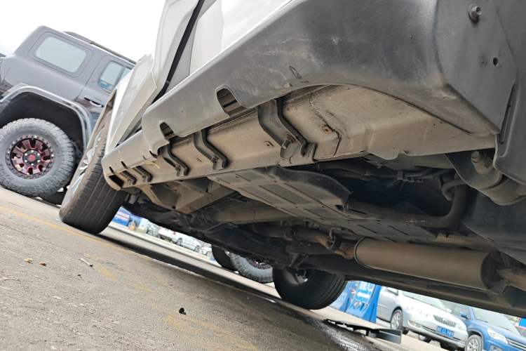 Used Geely Auto Vision X6 2016 1.3T CVT Flagship Model Left Side Sill