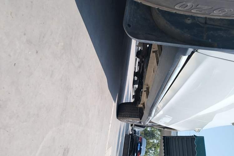 Used Geely Auto Vision X6 2016 1.8L Manual Luxury Model Left Side Sill