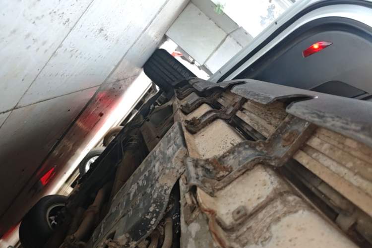 Used Geely Auto Vision X6 2016 1.3T CVT Flagship Model Left Side Sill