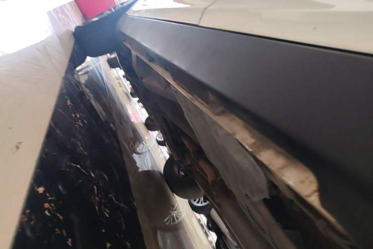 Used Geely Auto Vision X6 2016 1.3T CVT Luxury Model Left Side Sill