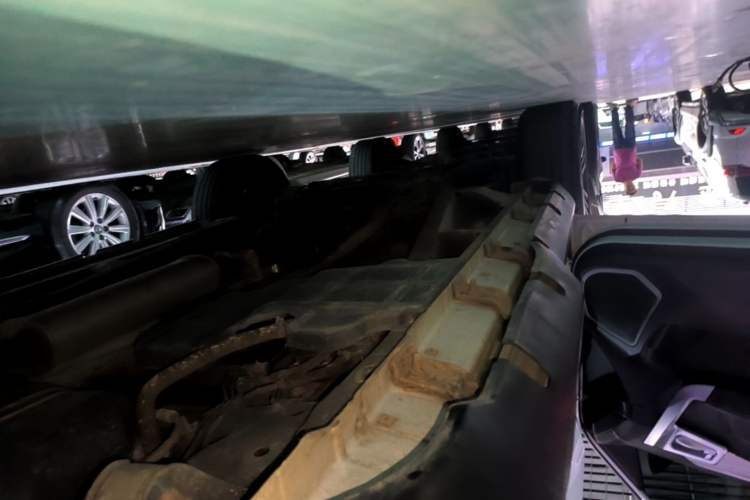 Used Geely Auto Vision X6 2016 1.3T CVT Flagship Model Left Side Sill