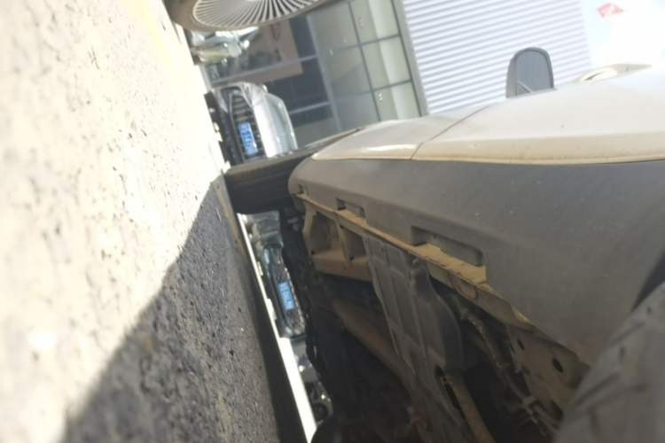 Used Geely Auto Vision X6 2016 1.3T CVT Luxury Model Left Side Sill