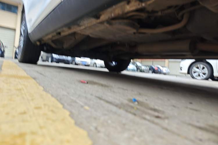 Used Geely Auto Vision X6 2016 1.3T CVT Luxury Model Left Side Sill