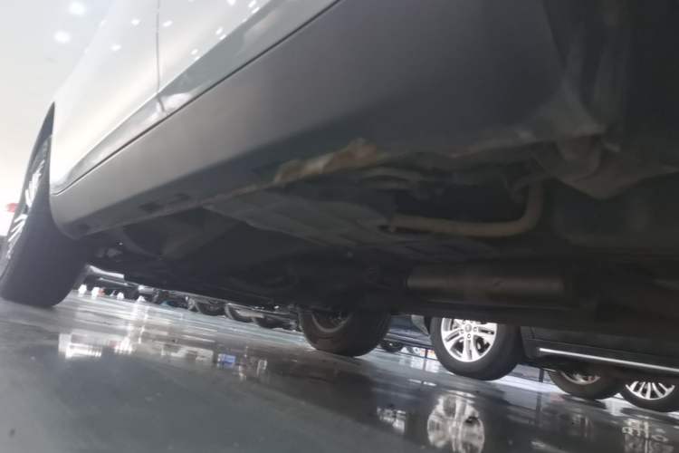 Used Geely Auto Vision X6 2016 1.8L Manual Luxury Model Left Side Sill