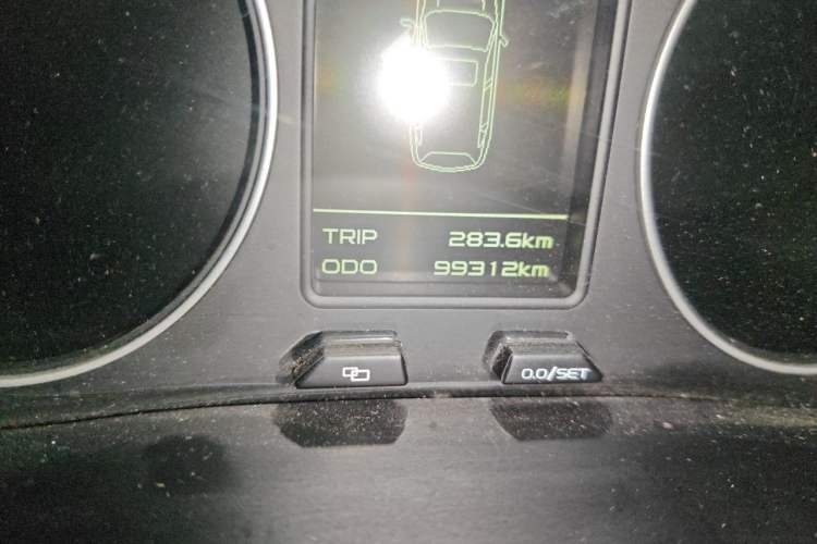 Used Geely Auto Vision X6 2016 1.8L Manual Luxury Model Odometer Close Up