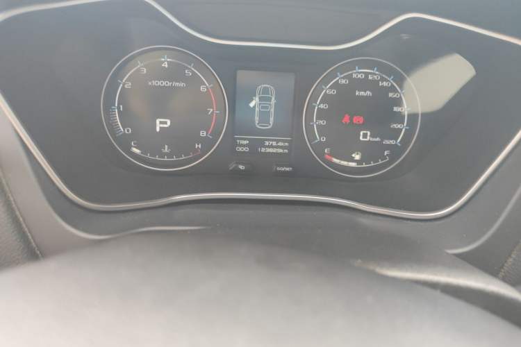 Used Geely Auto Vision X6 2016 1.3T CVT Luxury Model Odometer Close Up