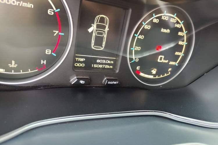 Used Geely Auto Vision X6 2016 1.8L Manual Luxury Model Odometer Close Up